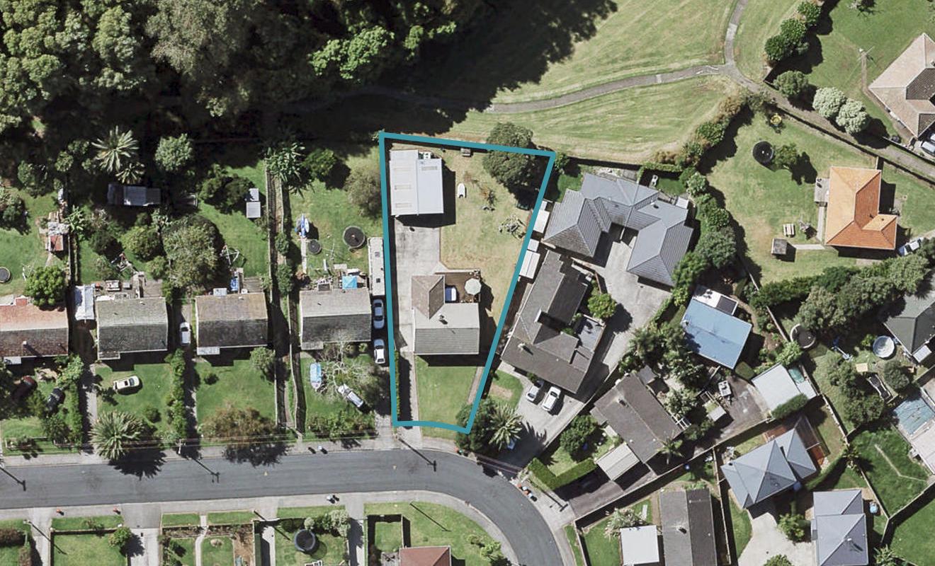 29 Coral Crescent, Panmure, Auckland - Carousel 1