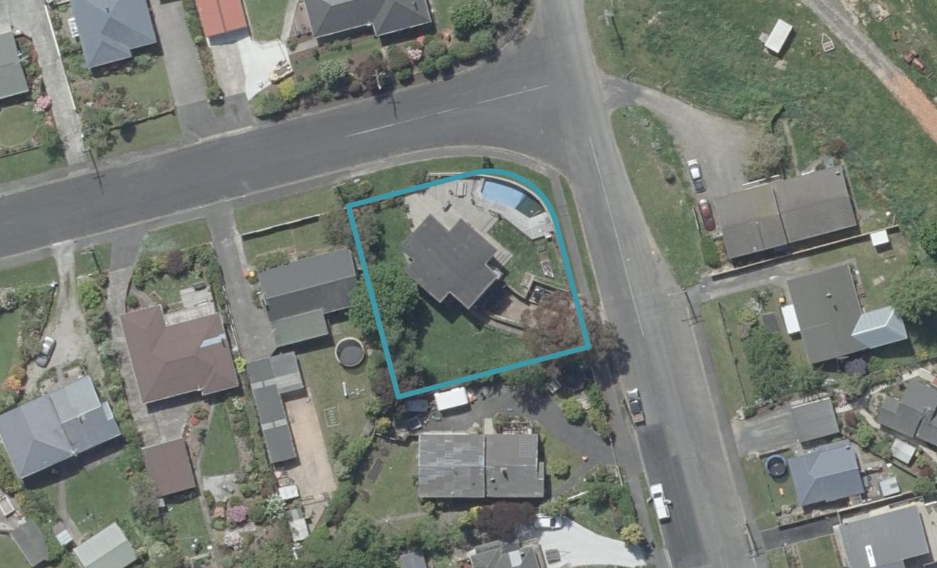31 Flower Street, Fairfield, Dunedin - Carousel 1
