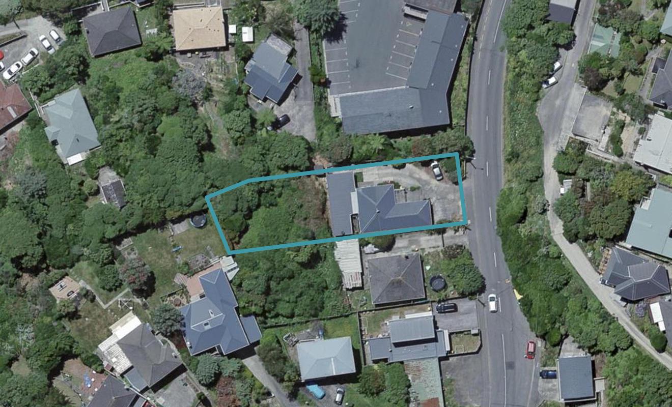 4B Wakely Road, Newlands, Wellington - Carousel 1