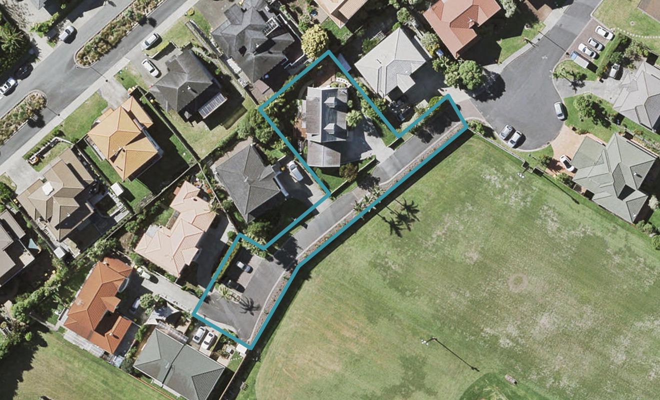 23 Noel Williams Place, Windsor Park, Auckland - Carousel 1
