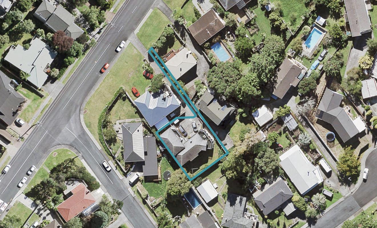 28A Avonleigh Road, Green Bay, Auckland - Carousel 1