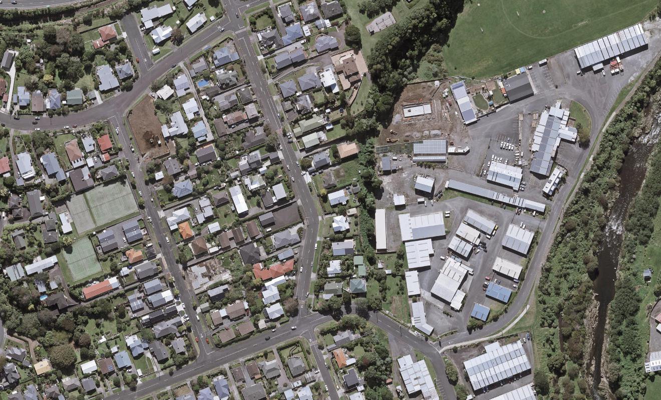 59 Paynters Avenue, Strandon, New Plymouth - Carousel 1
