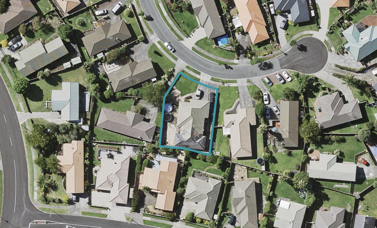21 Brompton Place, Burswood, Auckland - Carousel 1
