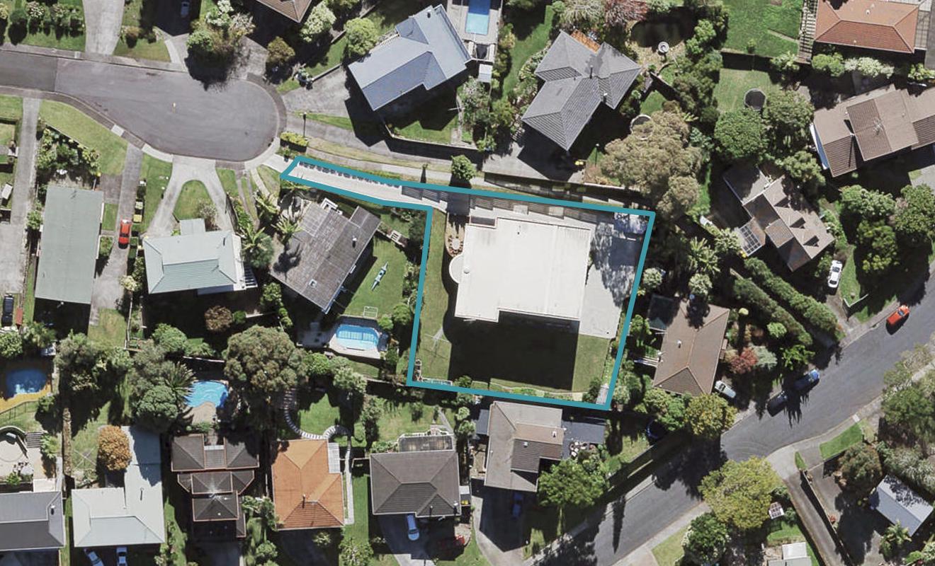 29 Taitua Drive, Te Atatu South, Auckland - Carousel 1