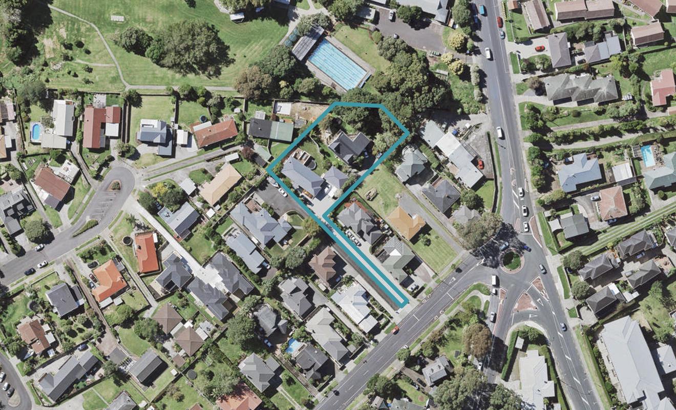 1/7 Bradbury Road, Highland Park, Auckland - Carousel 1