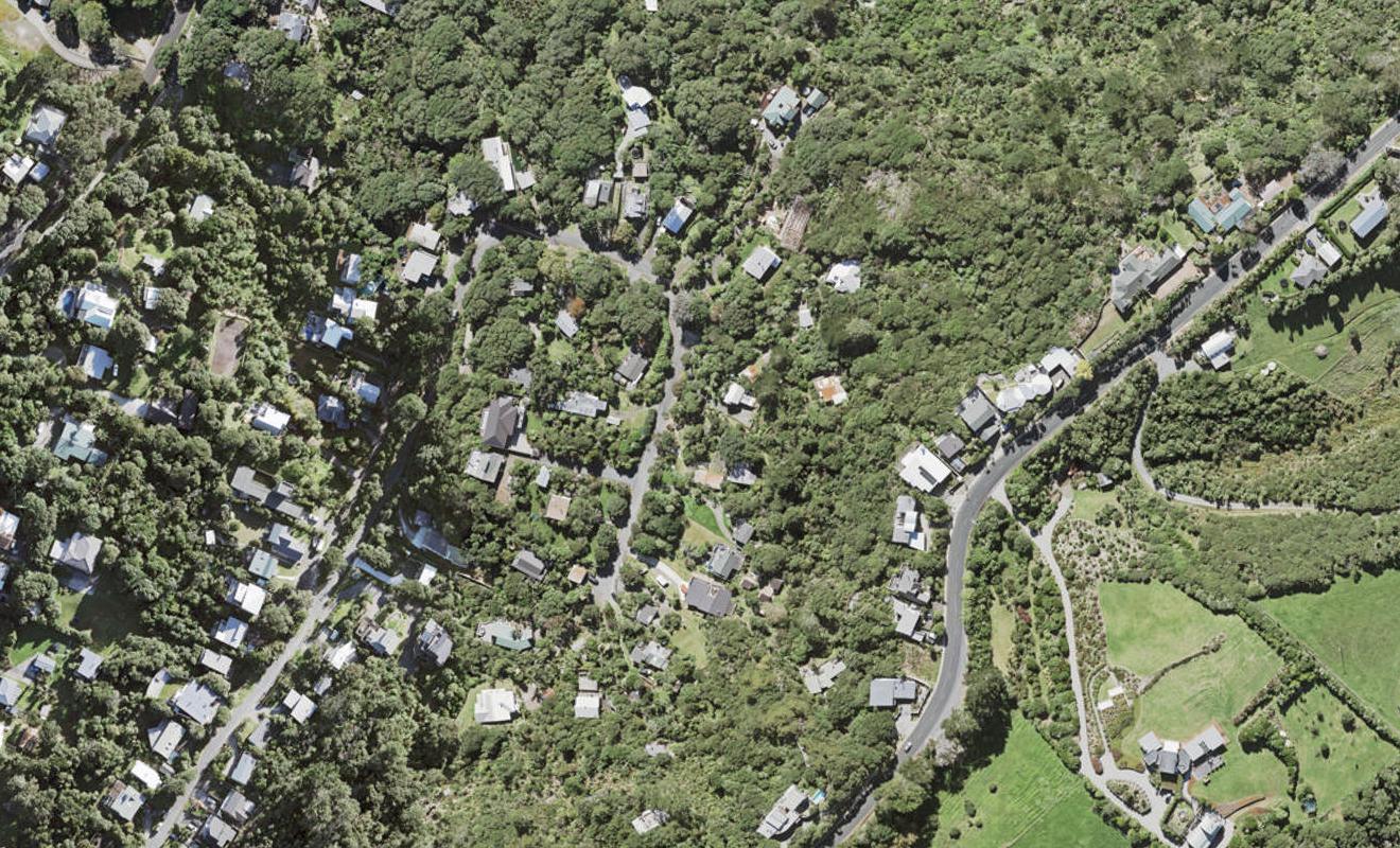 118 Domain Crescent, Waimauku - Carousel 1