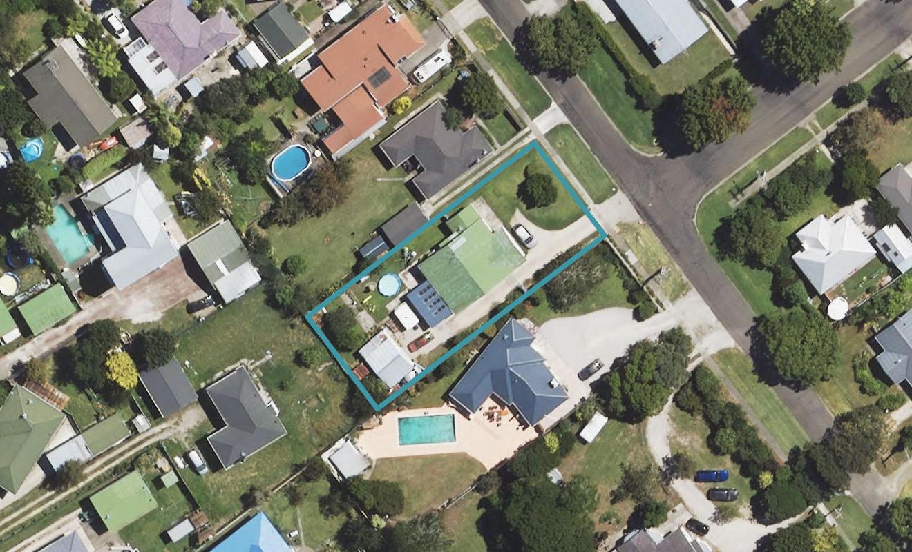 11 Owen Road, Inner Kaiti, Gisborne - Carousel 1