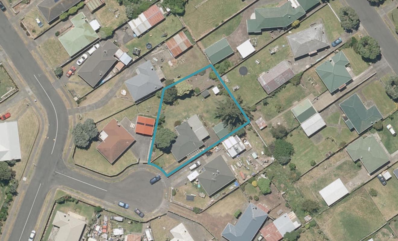 3 Poaka Place, Castlecliff, Whanganui - Carousel 1