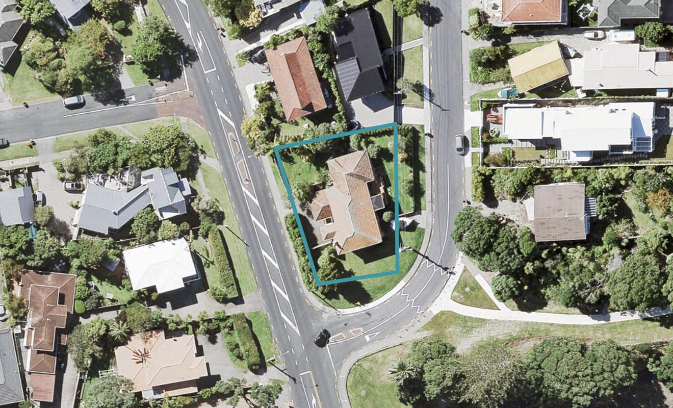 2 Gulf View Road, Murrays Bay, Auckland - Carousel 1