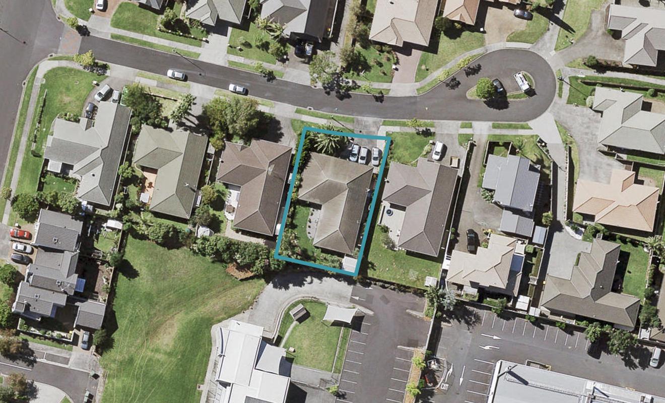 7 Tolben Place, Golflands, Auckland - Carousel 1