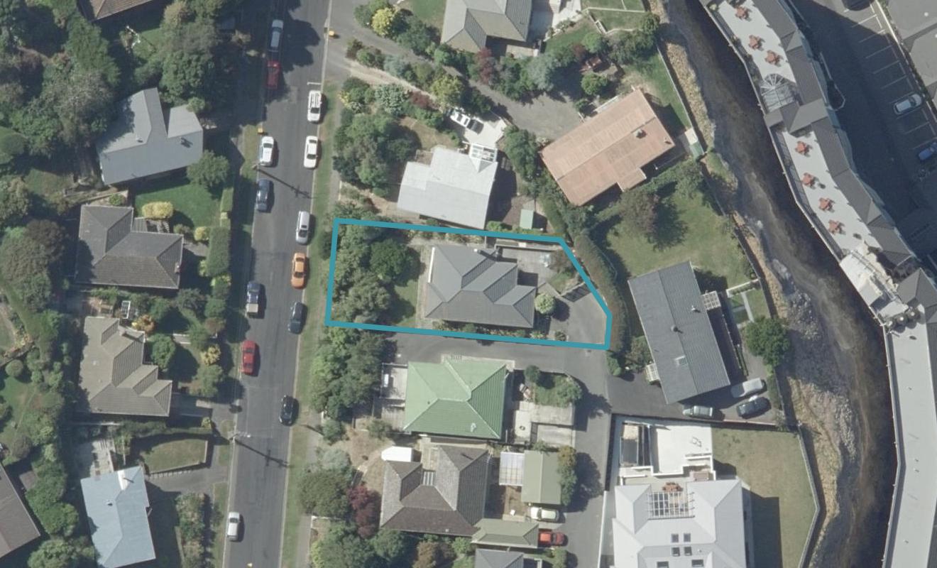 81 Easther Crescent, Kew, Dunedin - Carousel 1