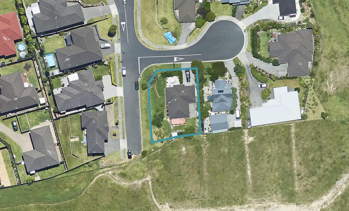 2 Goldfinch Place, Welcome Bay, Tauranga - Carousel 1