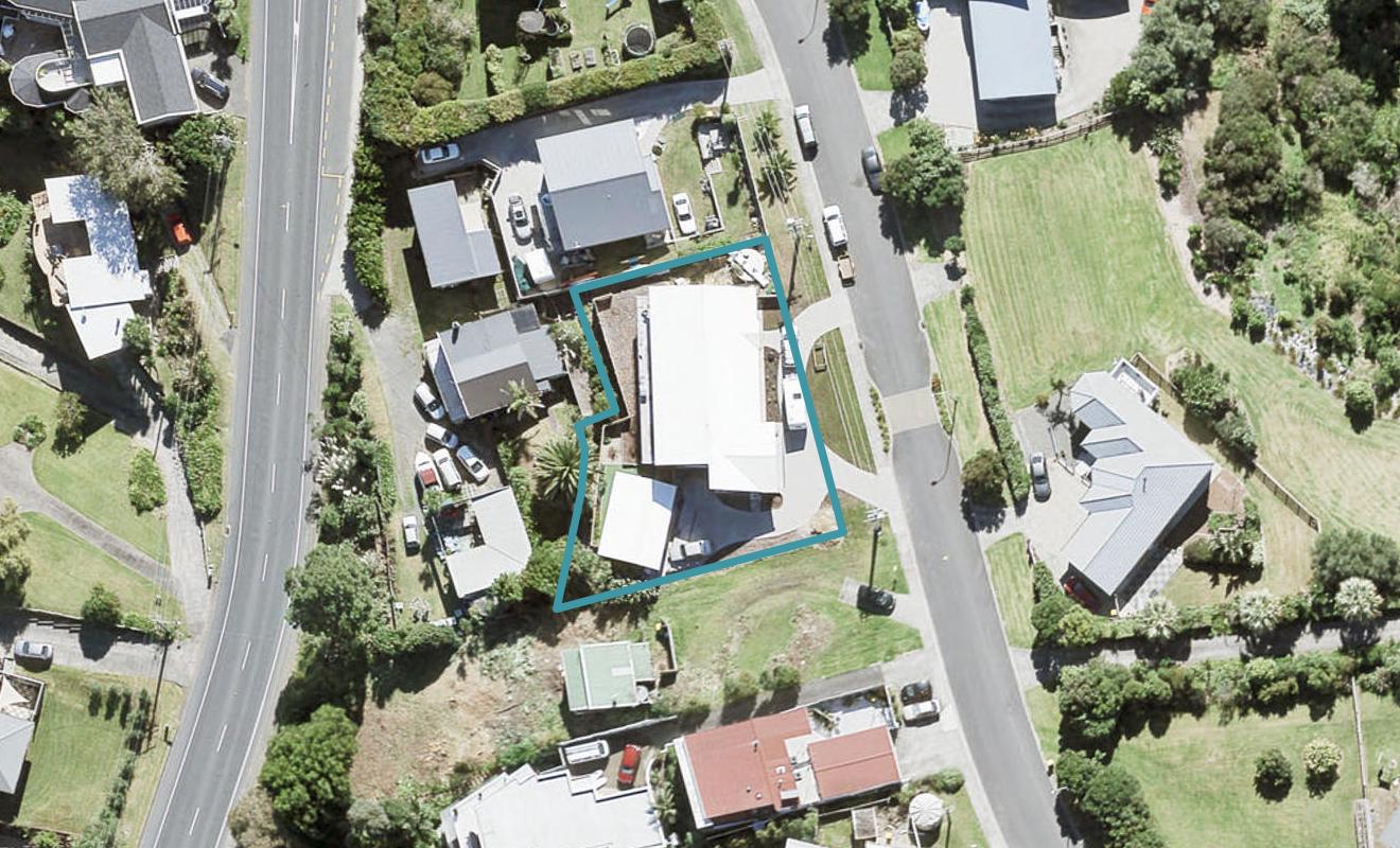 5 Roberts Road, Matakatia, Whangaparaoa - Carousel 1