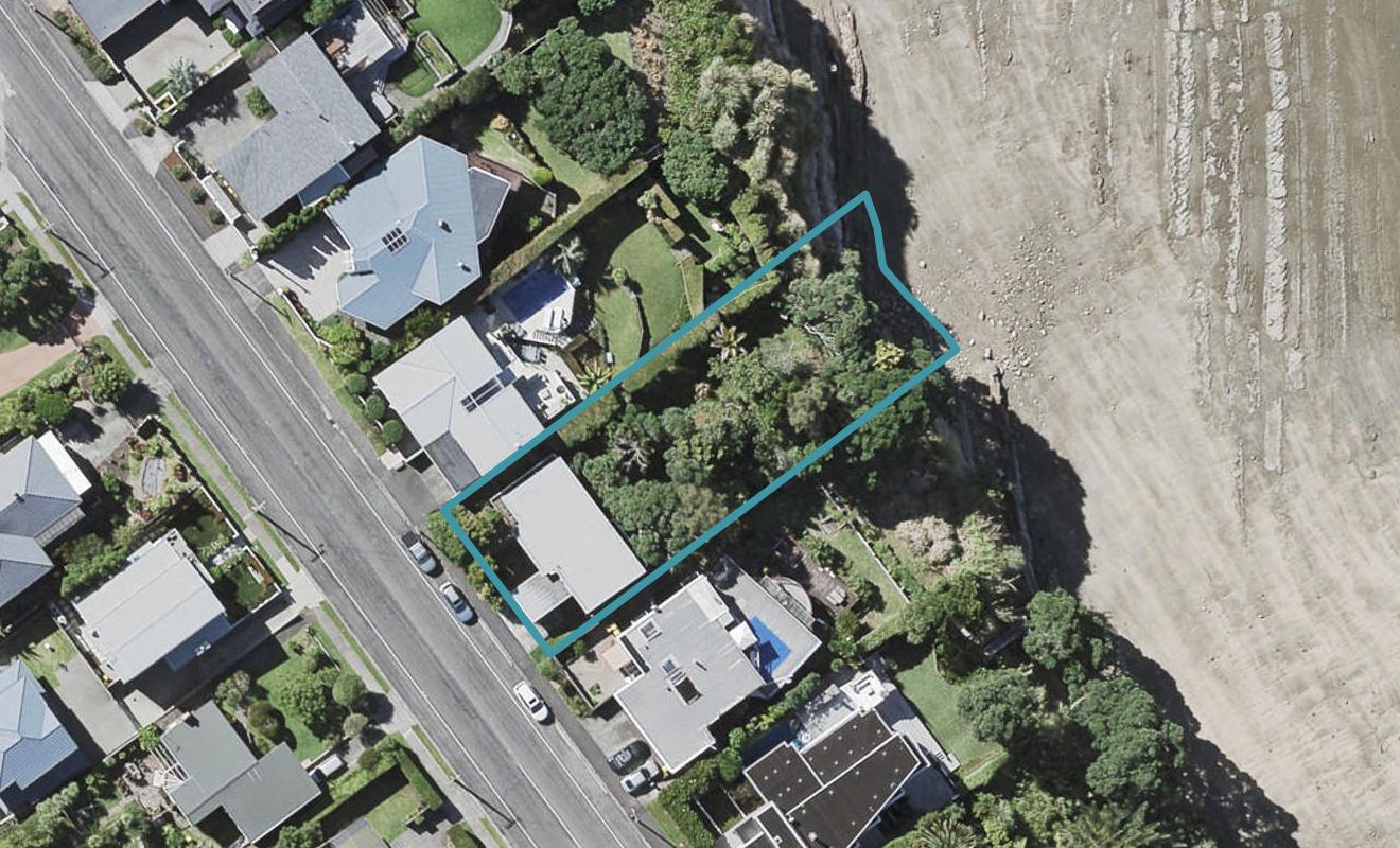 84 Seacliffe Avenue, Narrow Neck, Auckland - Carousel 1