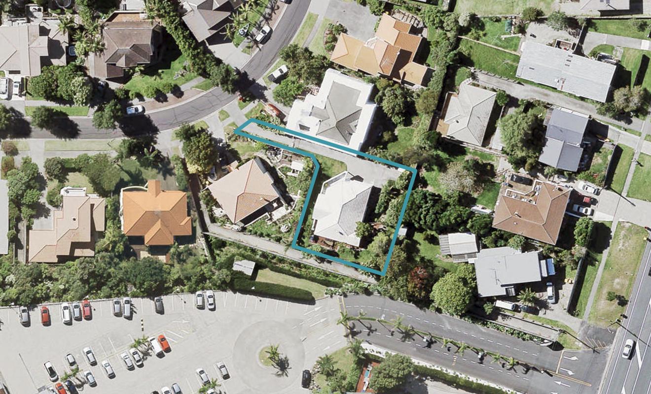 18 Margaret Henry Crescent, Oteha, Auckland - Carousel 1
