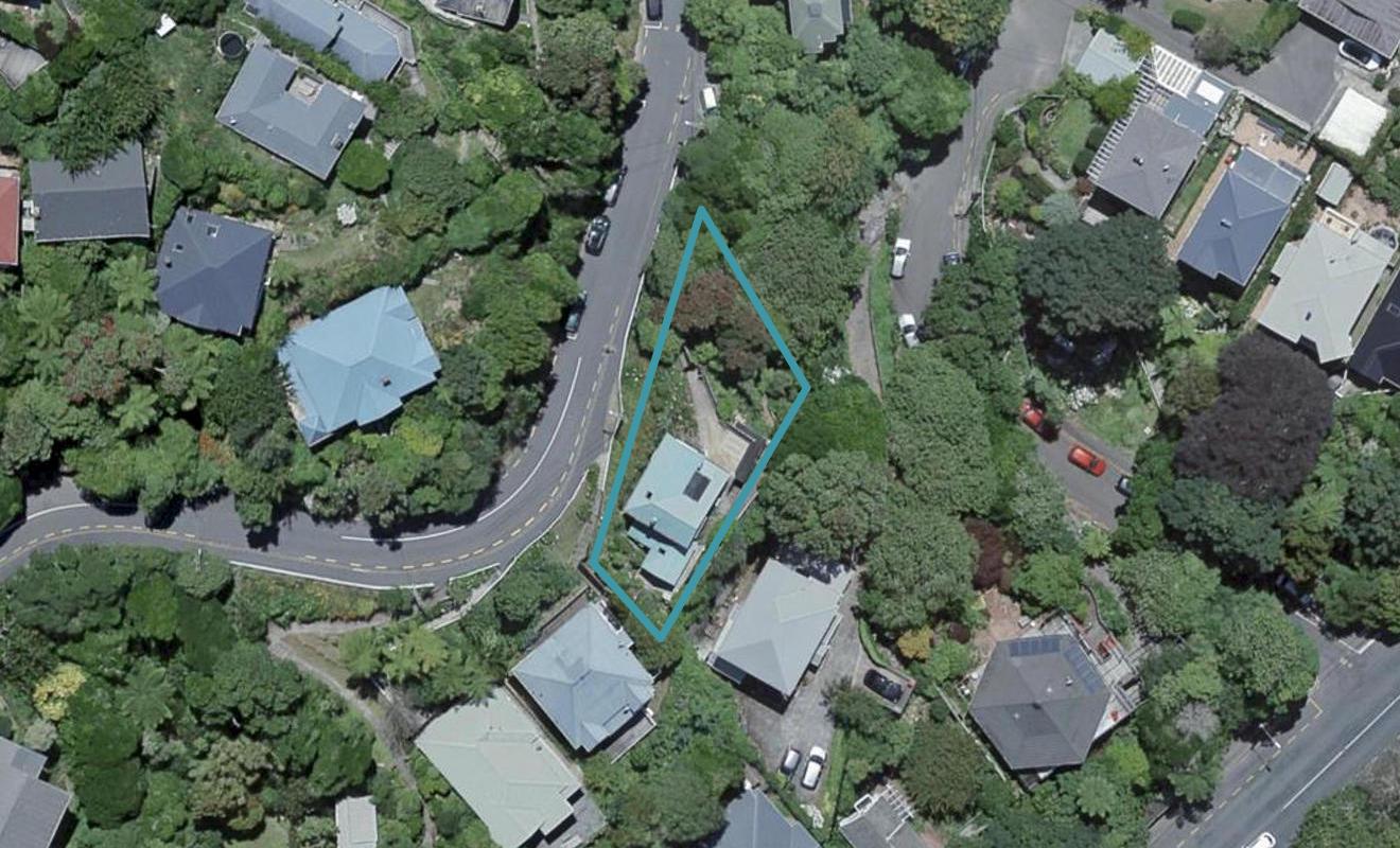 46 Garden Road, Northland, Wellington - Carousel 1