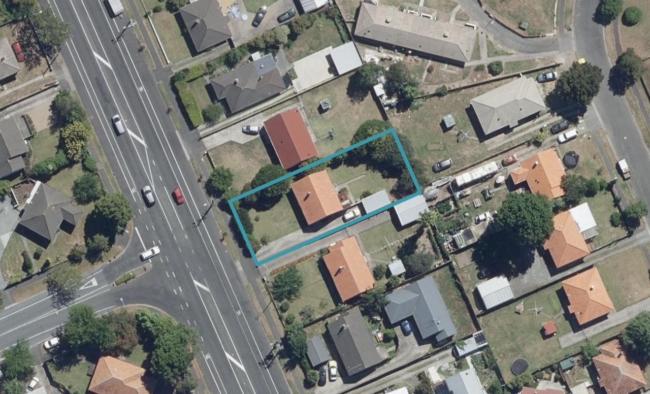 1072 Heaphy Terrace, Fairfield, Hamilton - Carousel 1