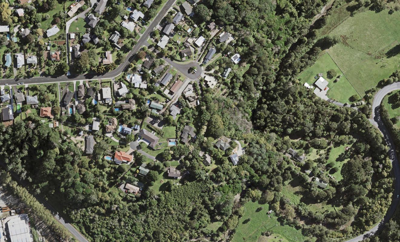 13 Redmount Place, Red Hill, Papakura - Carousel 1
