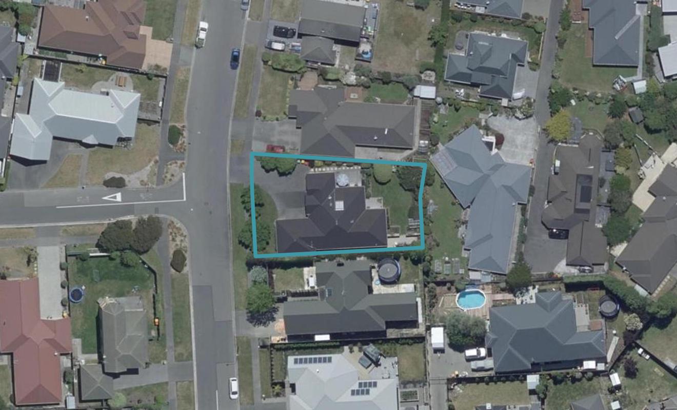 7 Bottle Lake Drive, Parklands, Christchurch - Carousel 1