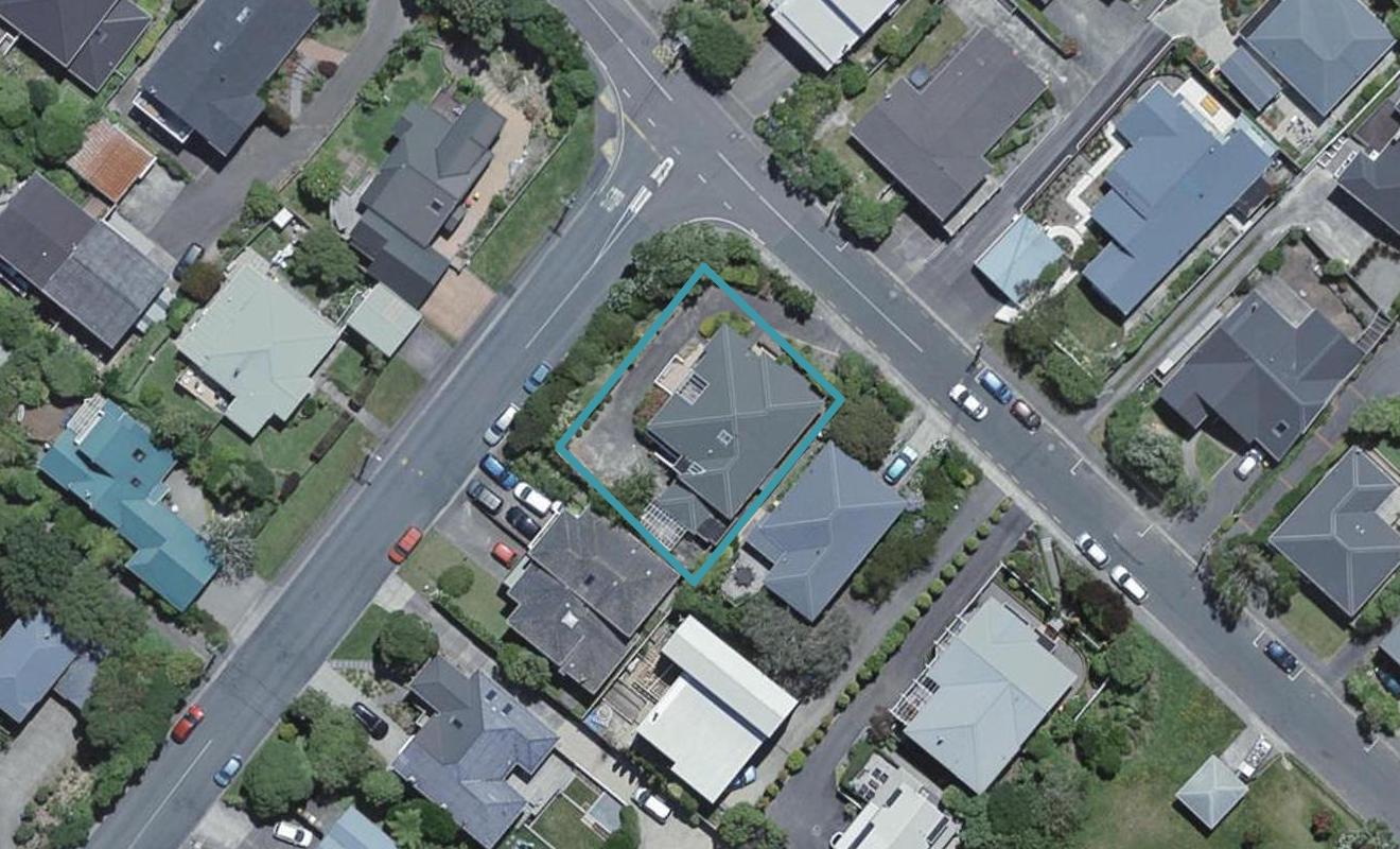 28 Lucknow Terrace, Khandallah, Wellington - Carousel 1