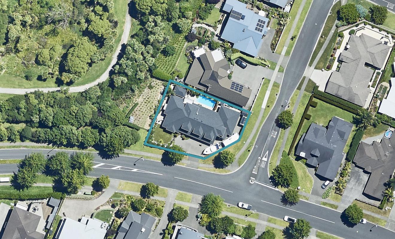 1 Athfield Drive, Bethlehem, Tauranga - Carousel 1