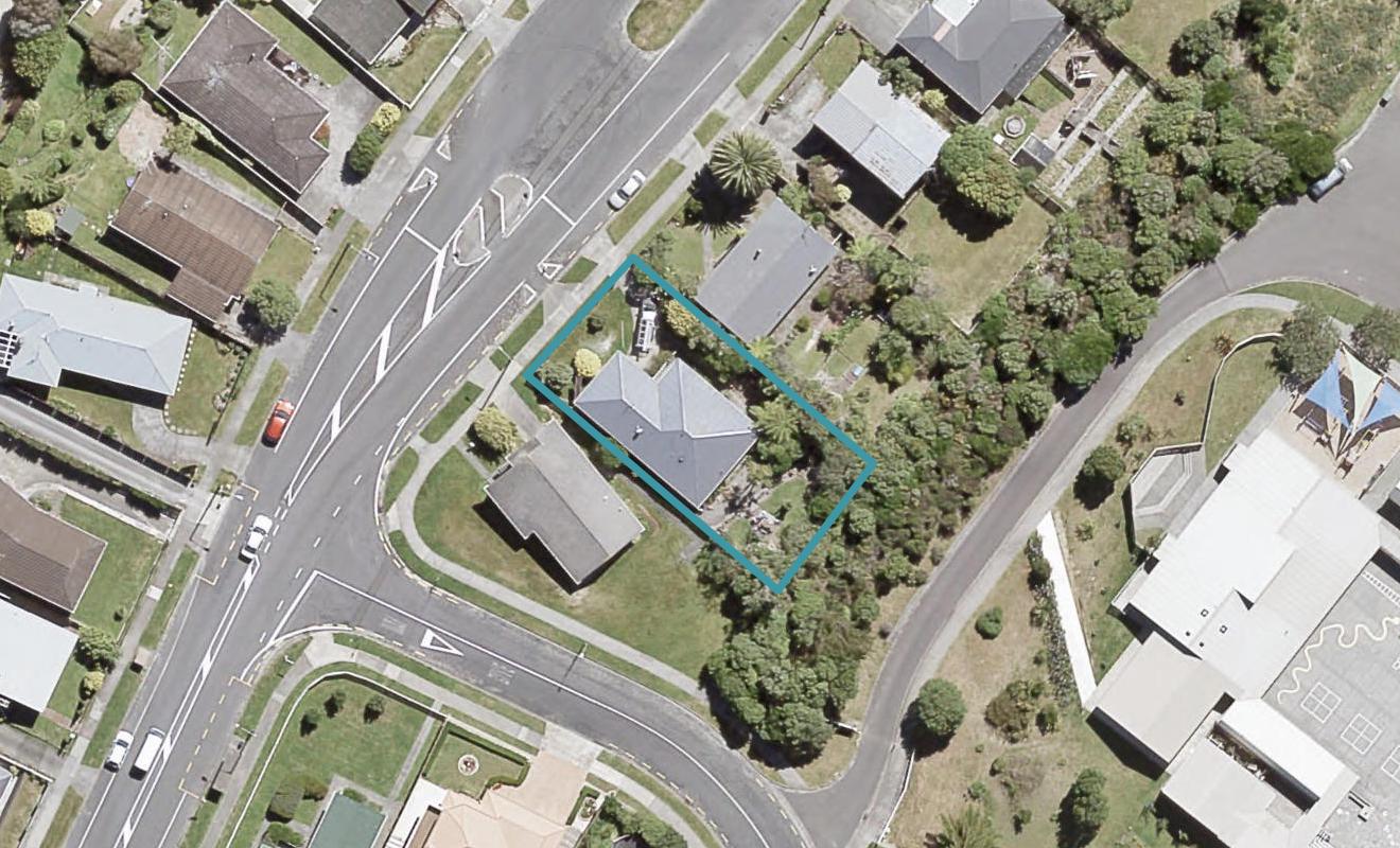 120 Major Drive, Kelson, Lower Hutt - Carousel 1