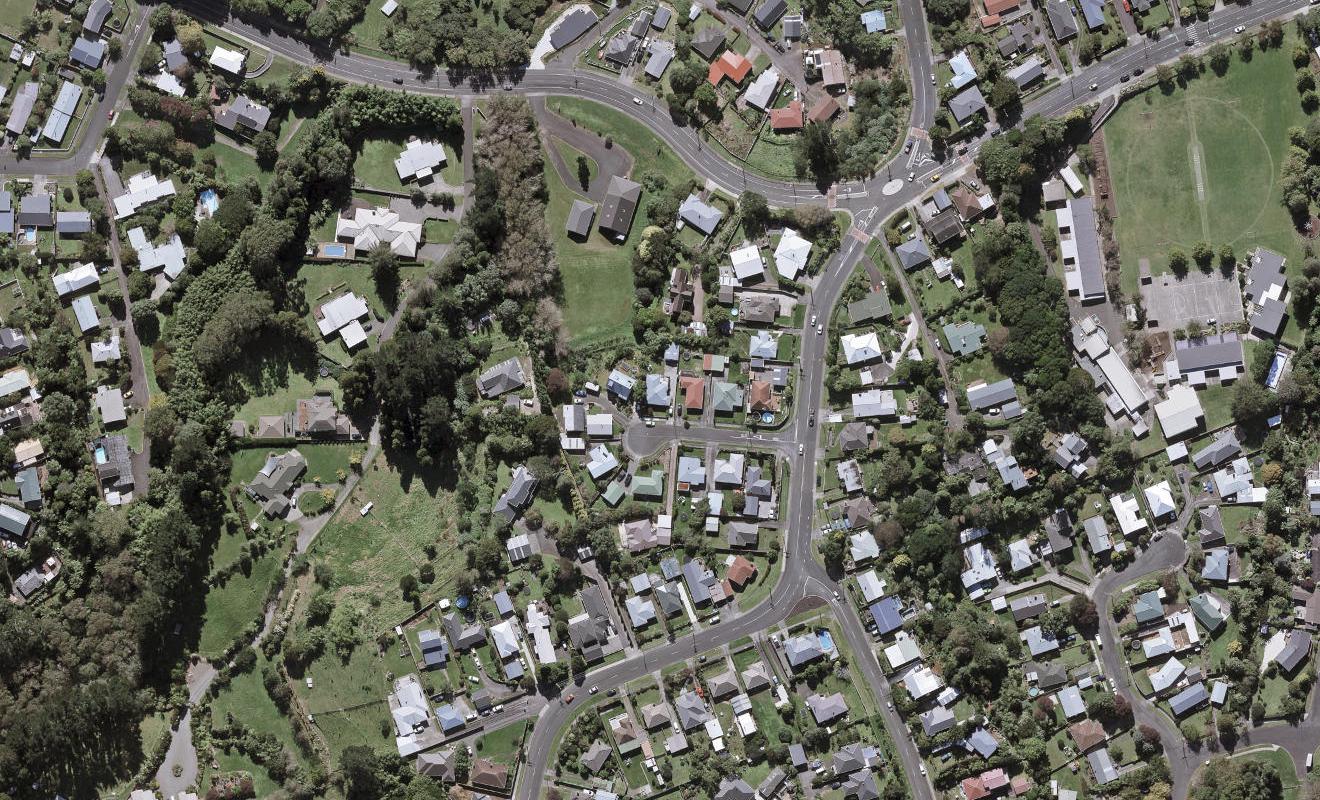 8 Ranfurly Street, Frankleigh Park, New Plymouth - Carousel 1