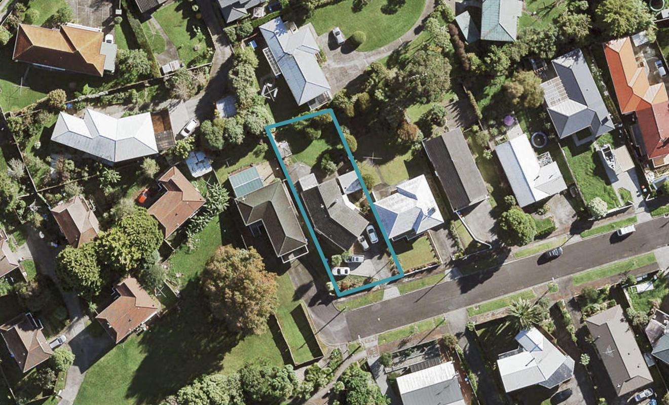 29 Westminster Street, New Windsor, Auckland - Carousel 1