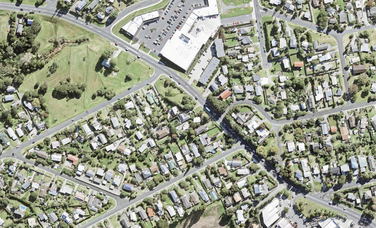 585 Whangaparaoa Road, Stanmore Bay, Whangaparaoa - Carousel 1