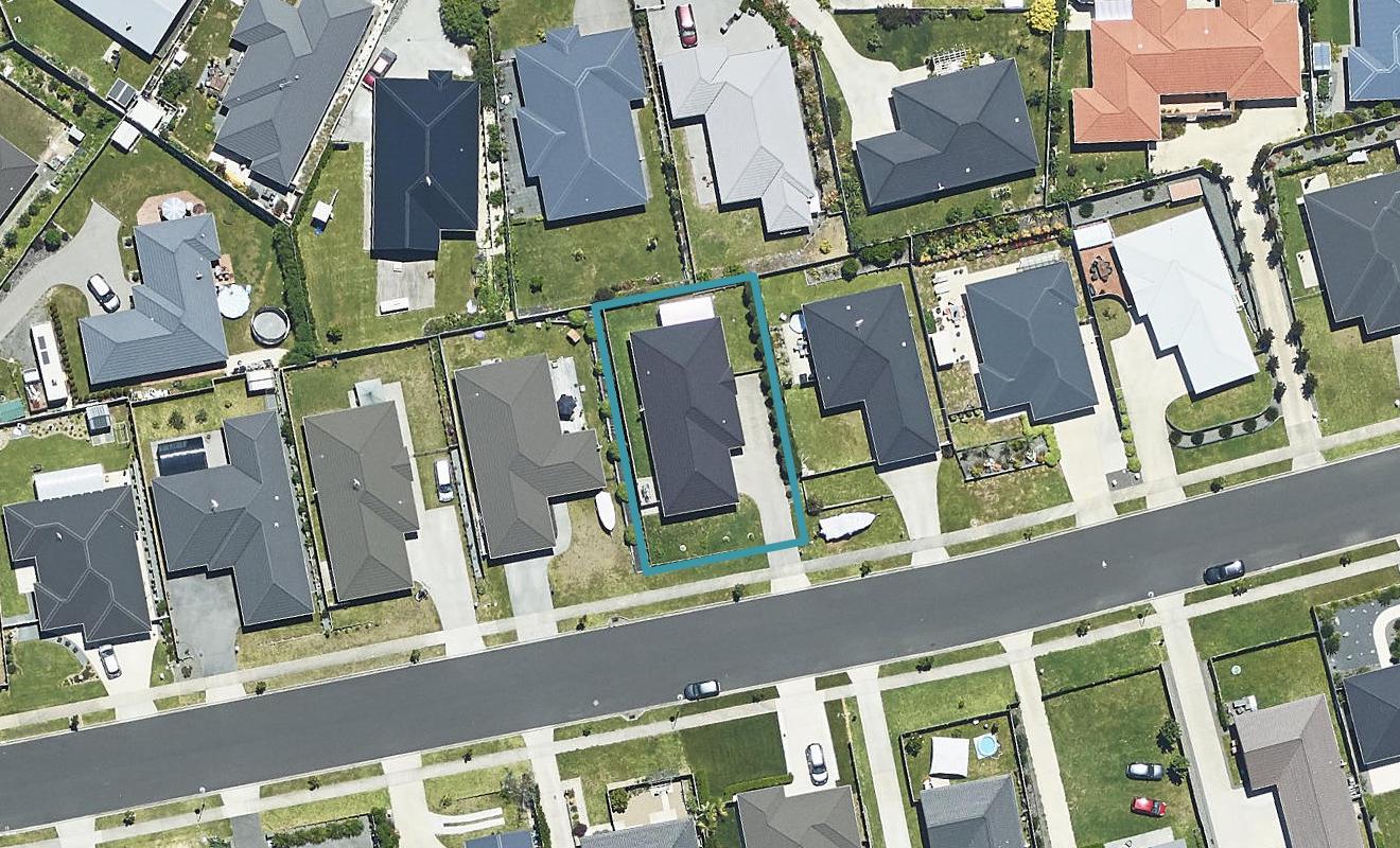 131 Ballintoy Park Drive, Welcome Bay, Tauranga - Carousel 1