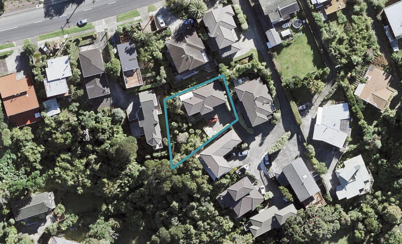 90 Carlisle Road, Browns Bay, Auckland - Carousel 1