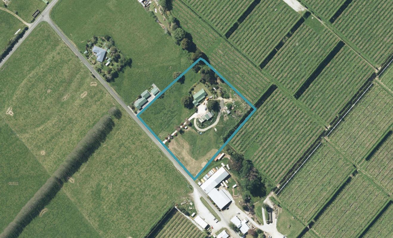 27 Moulder Road, Takaka - Carousel 1