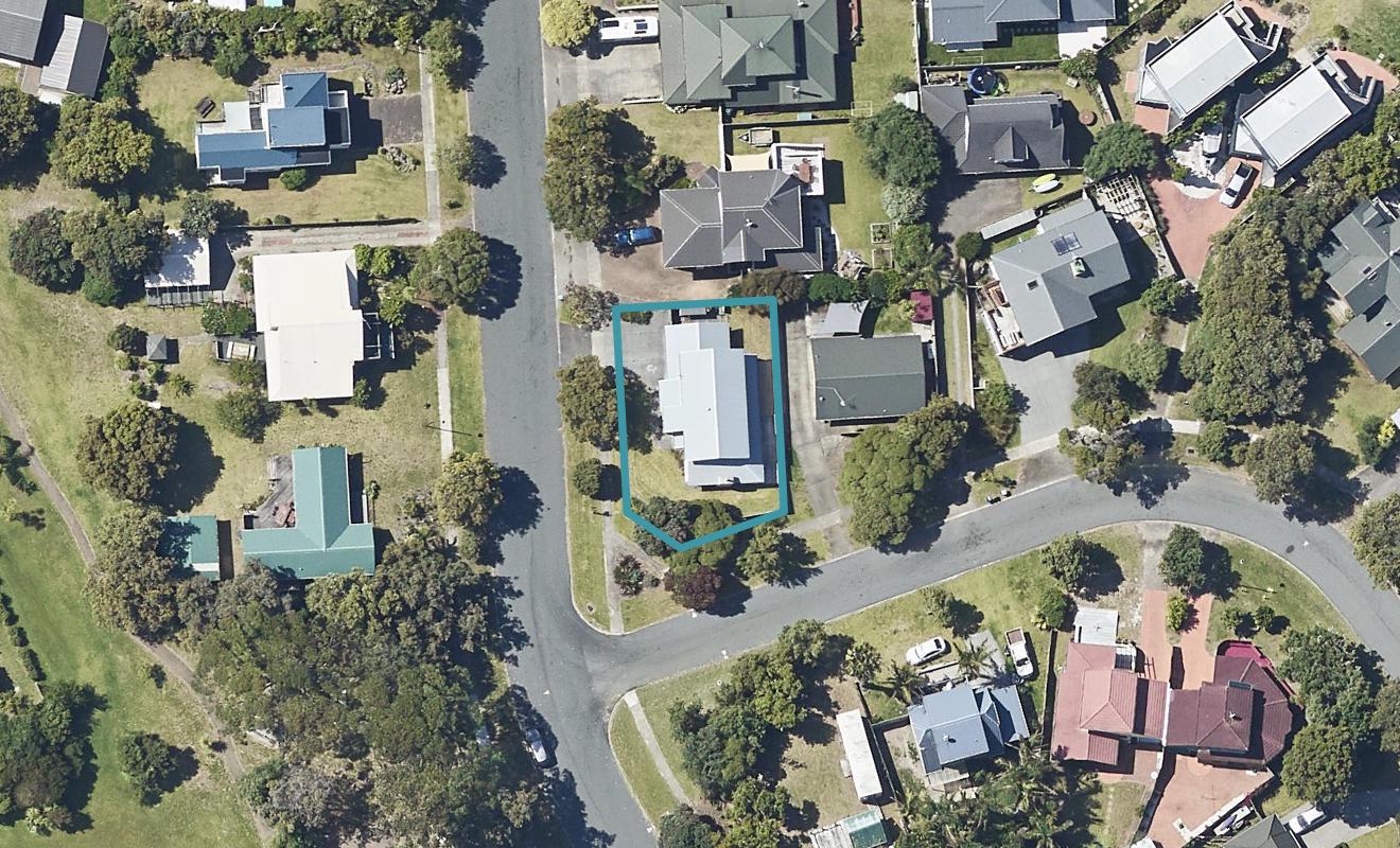 1A Tuhua Place, Bowentown, Waihi Beach - Carousel 1
