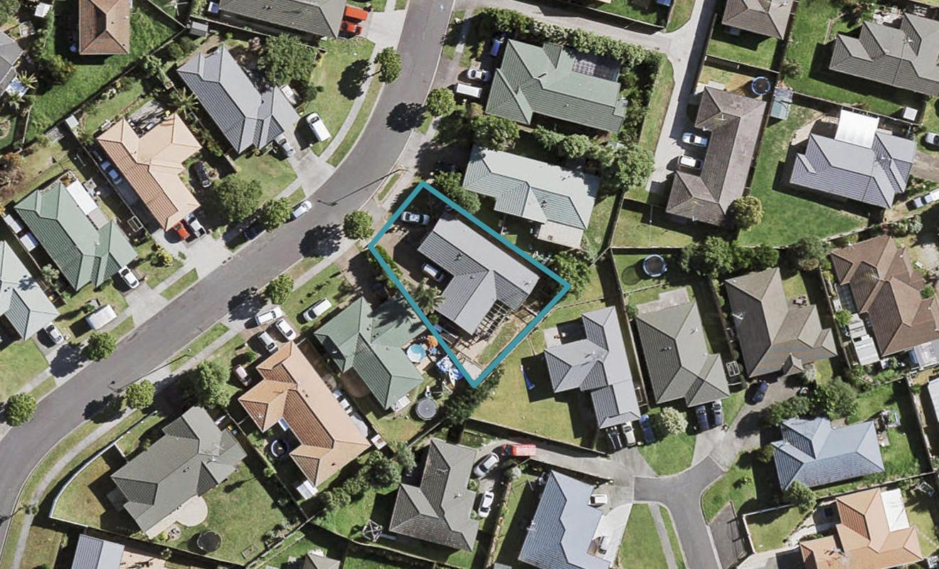 9 Kaimoana Street, Weymouth, Auckland - Carousel 1