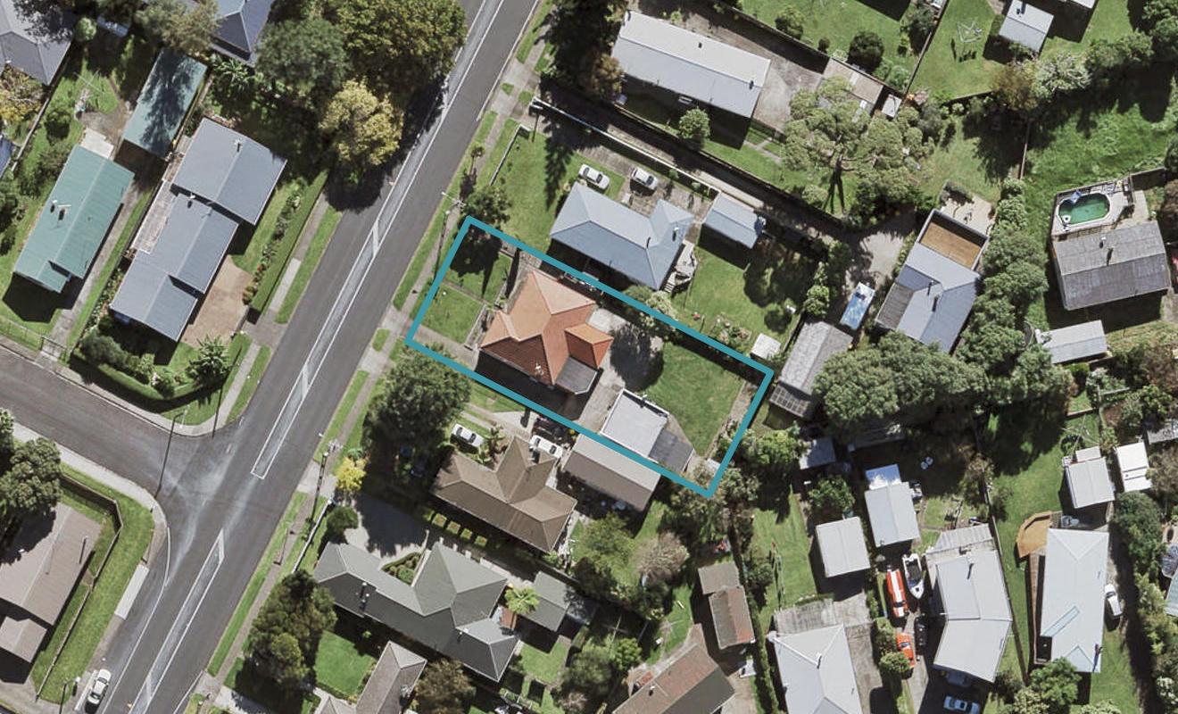 15 Wallace Road, Mangere Bridge, Auckland - Carousel 1