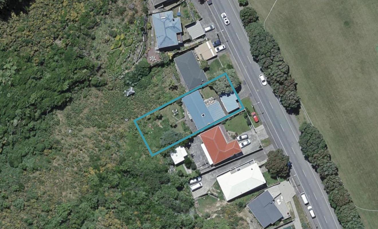 149 Happy Valley Road, Owhiro Bay, Wellington - Carousel 1
