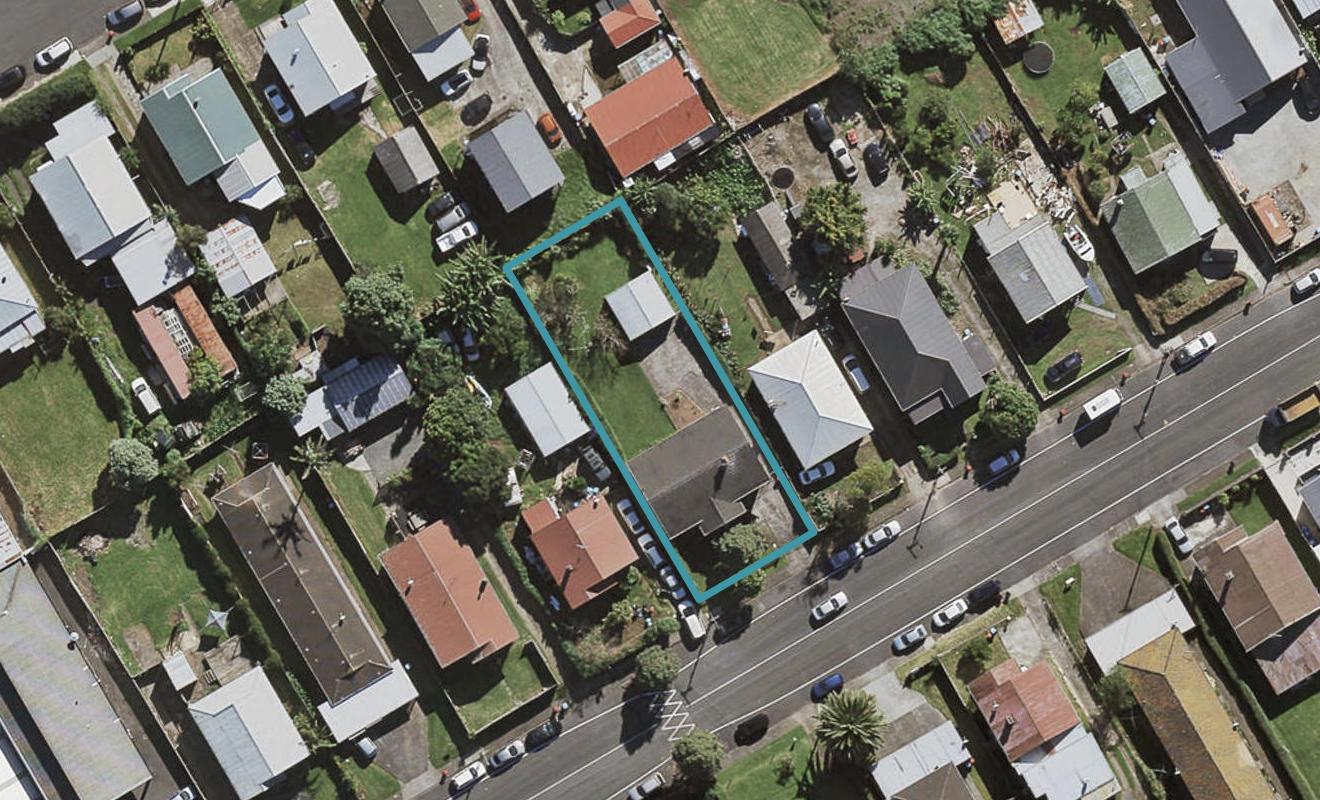 18 Hauiti Road, Otahuhu, Auckland - Carousel 1