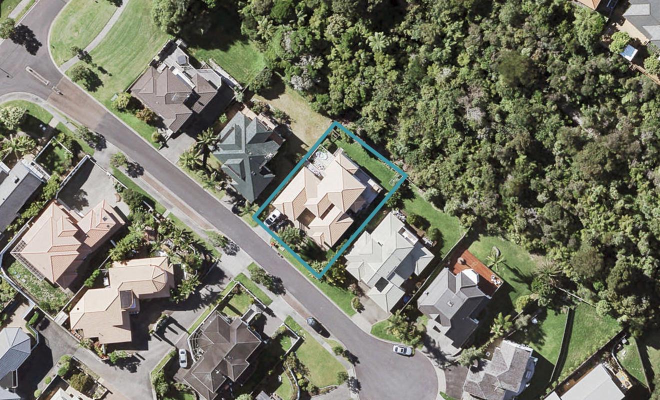 6 Gretna Green, Browns Bay, Auckland - Carousel 1
