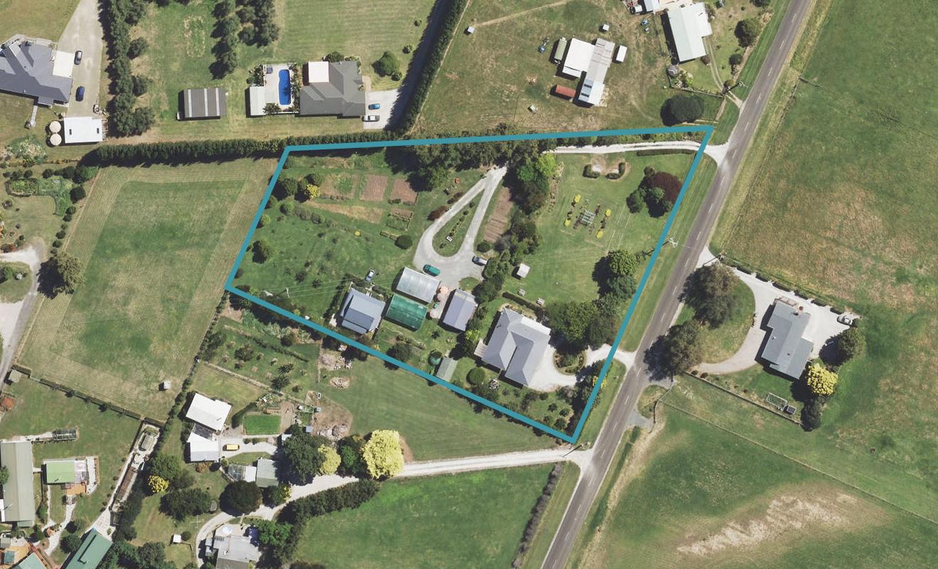 100 Cameron Road, Makauri, Gisborne - Carousel 1