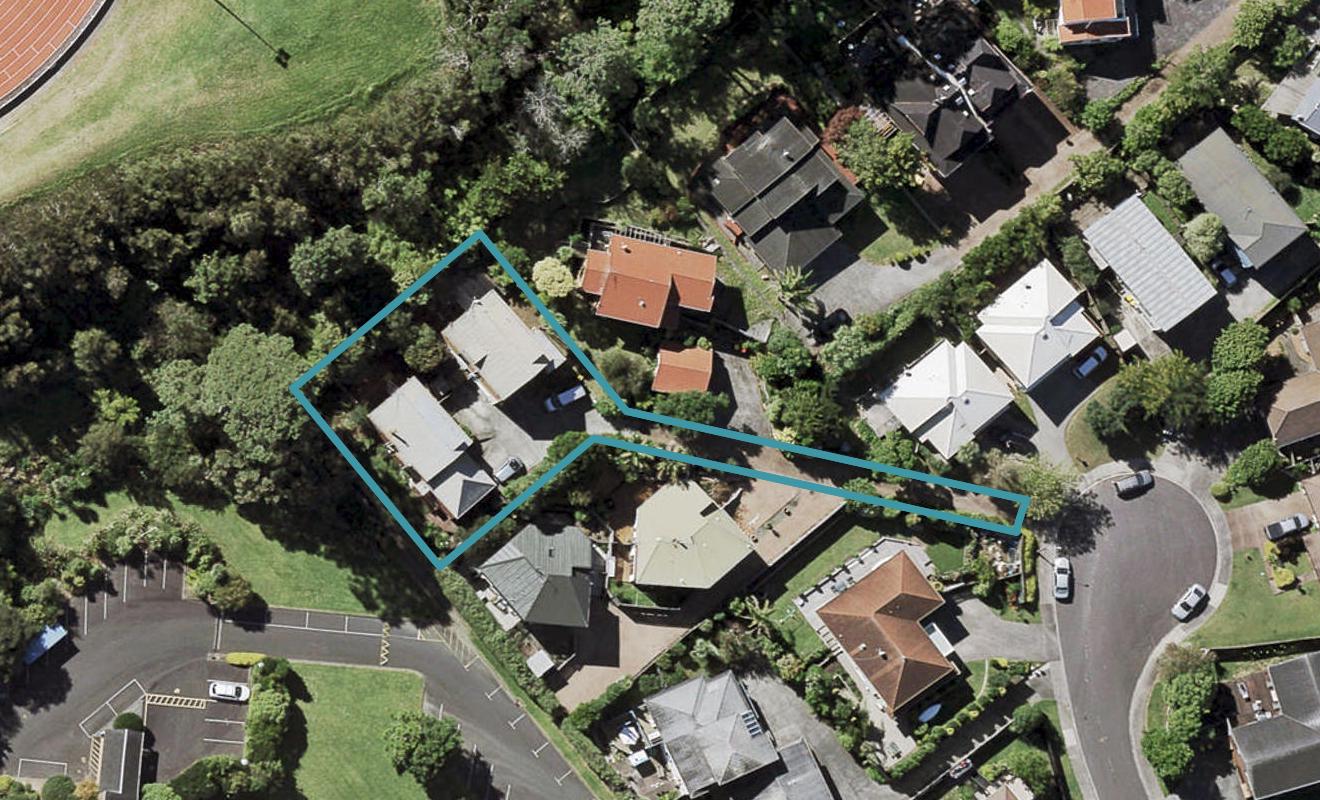 2/14 Strabo Place, Windsor Park, Auckland - Carousel 1