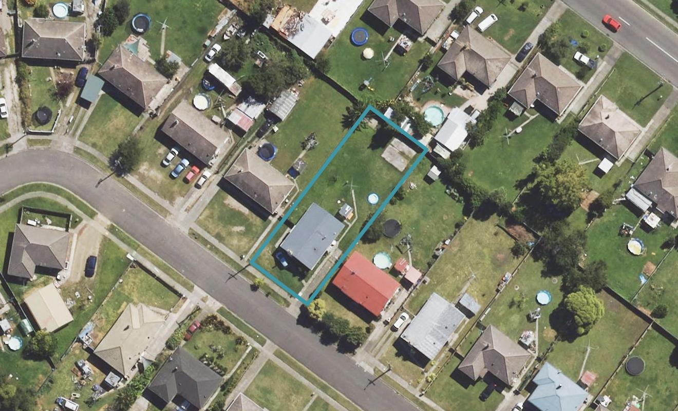 35 Taruheru Crescent, Mangapapa, Gisborne - Carousel 1