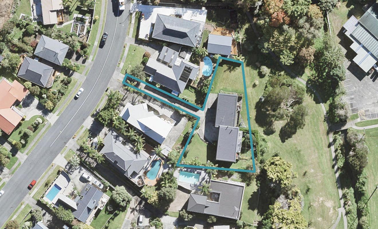 1/160 Stapleford Crescent, Browns Bay, Auckland - Carousel 1