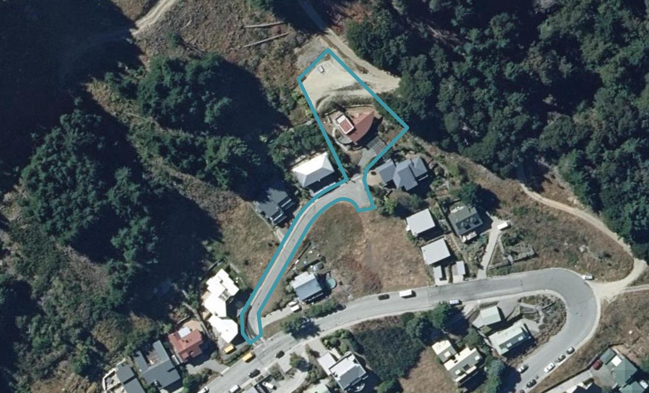 12 Scott Place, Fernhill, Queenstown - Carousel 1