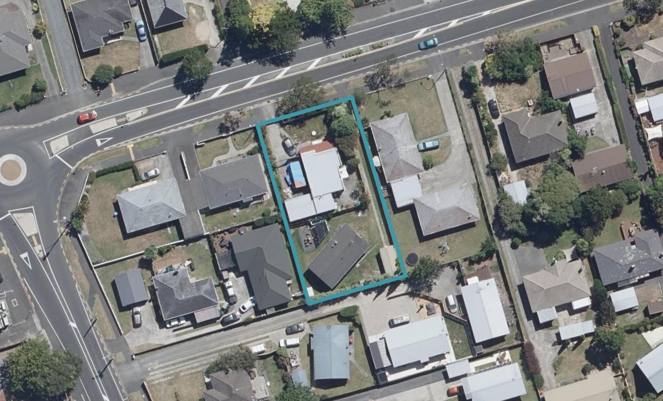180 Clarkin Road, Fairfield, Hamilton - Carousel 1