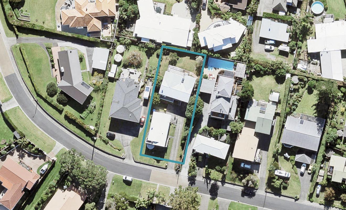 9A The Crescent, Tindalls Beach, Whangaparaoa - Carousel 1
