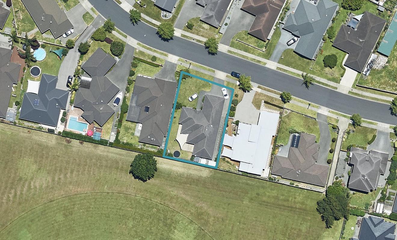 22 Alva Glen Place, Pyes Pa, Tauranga - Carousel 1