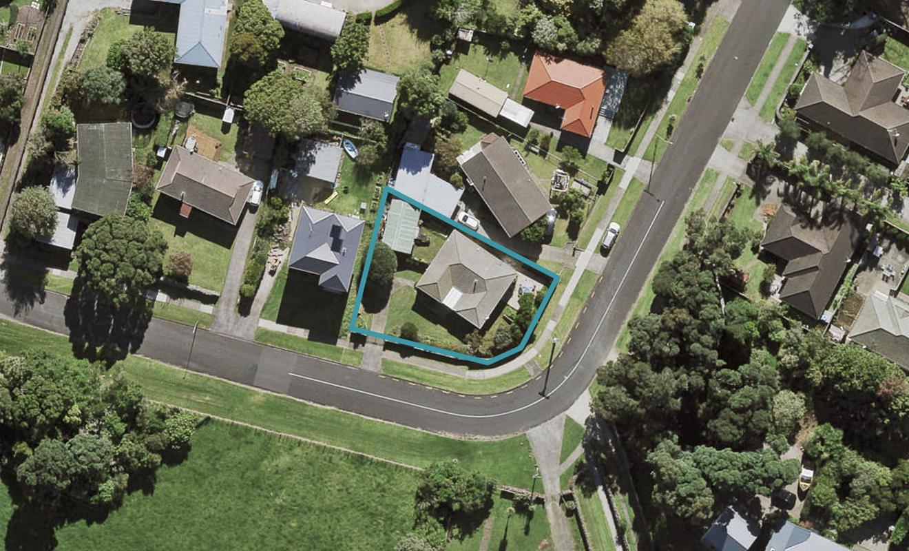 20 Ambury Road, Mangere Bridge, Auckland - Carousel 1