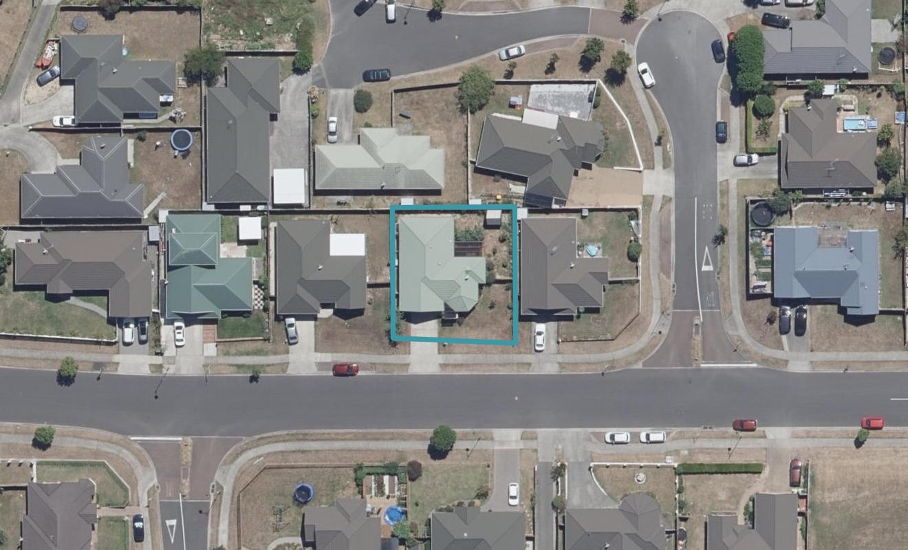 35 Nottingham Drive, Hamilton East, Hamilton - Carousel 1