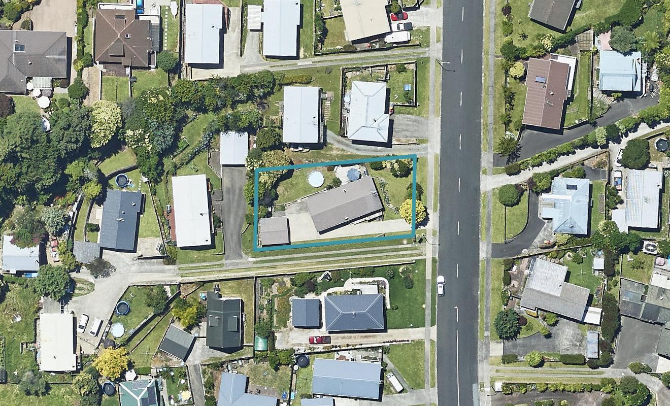 11 Resolution Road, Welcome Bay, Tauranga - Carousel 1