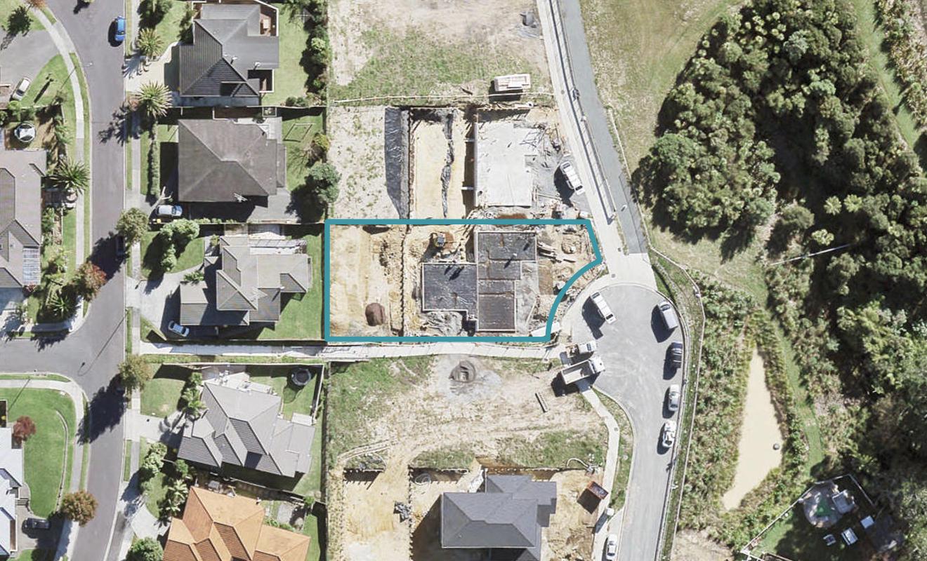 18 Pharlap Drive, Northcross, Auckland - Carousel 1